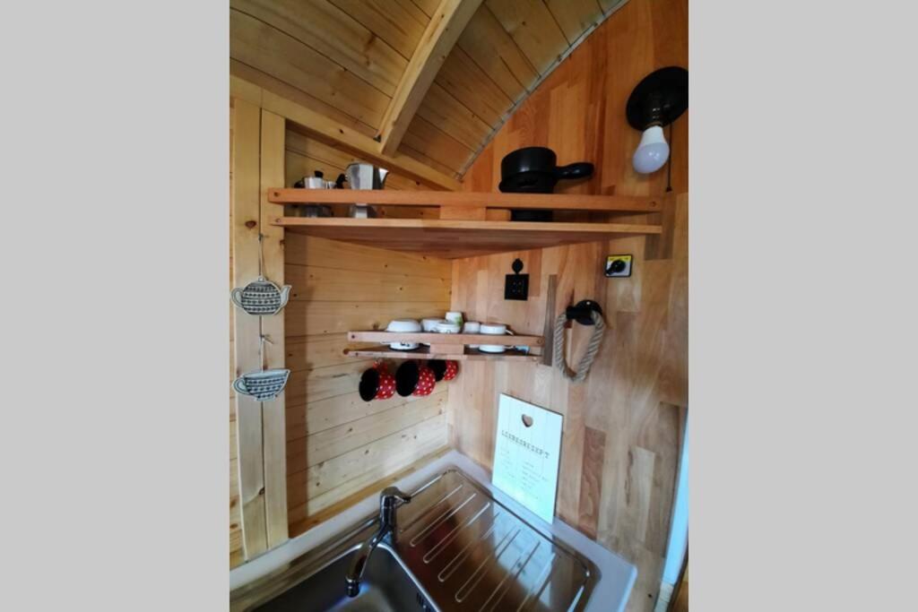 Autarkes Tiny House Mit Rheinblick Apartment Rumikon Ngoại thất bức ảnh