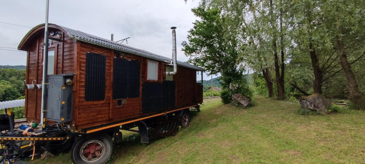 Autarkes Tiny House Mit Rheinblick Apartment Rumikon Ngoại thất bức ảnh